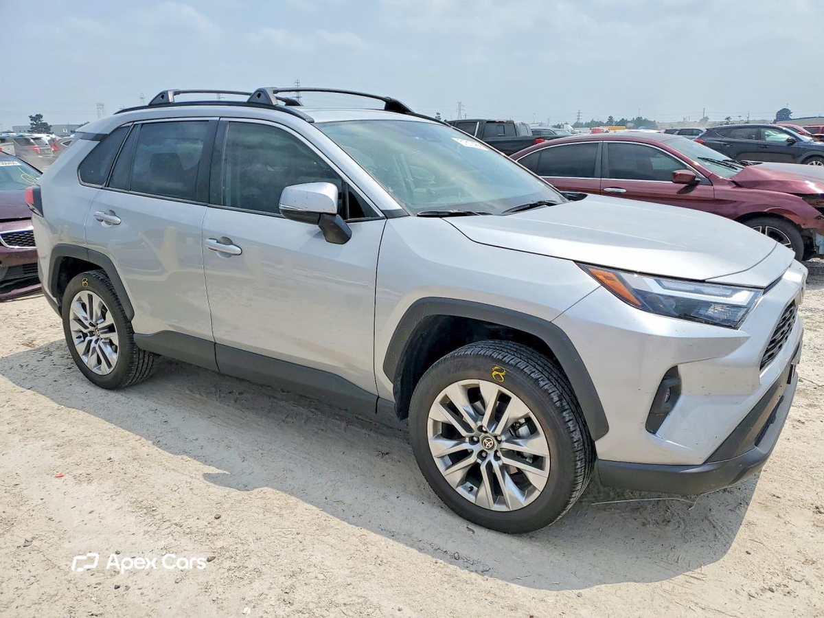 Toyota RAV 4 2025