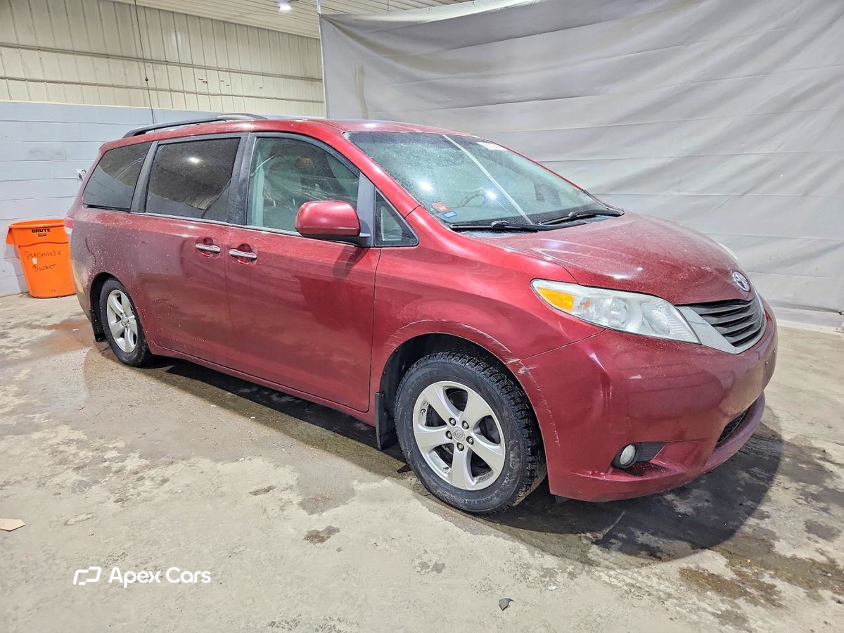 Toyota Sienna 2011