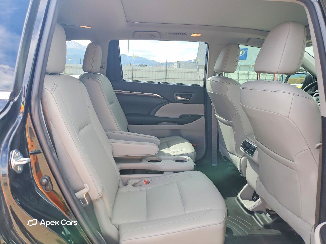Toyota Highlander 2015