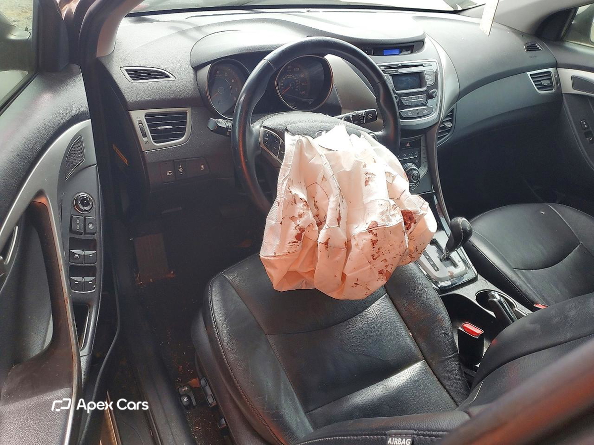 Hyundai Elantra 2013
