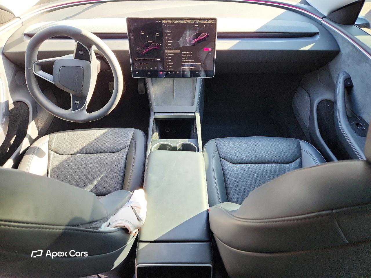 Tesla Model 3 2024