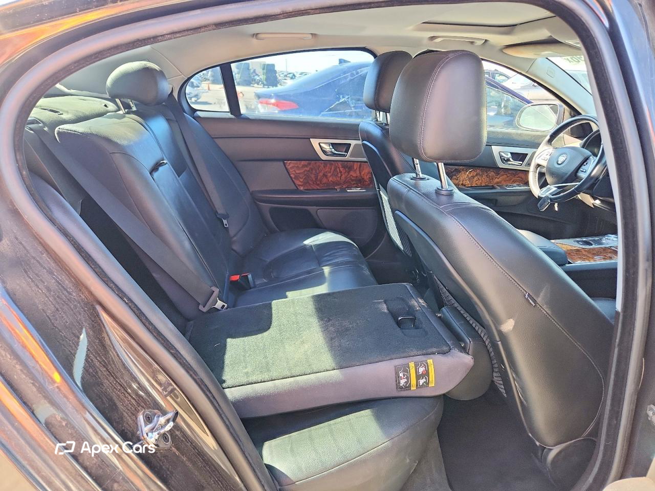 Jaguar XF 2015