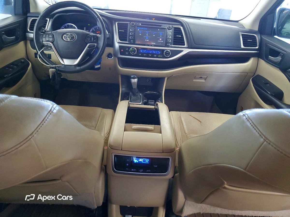 Toyota Highlander 2016