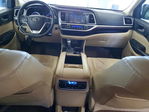 Toyota Highlander 2016