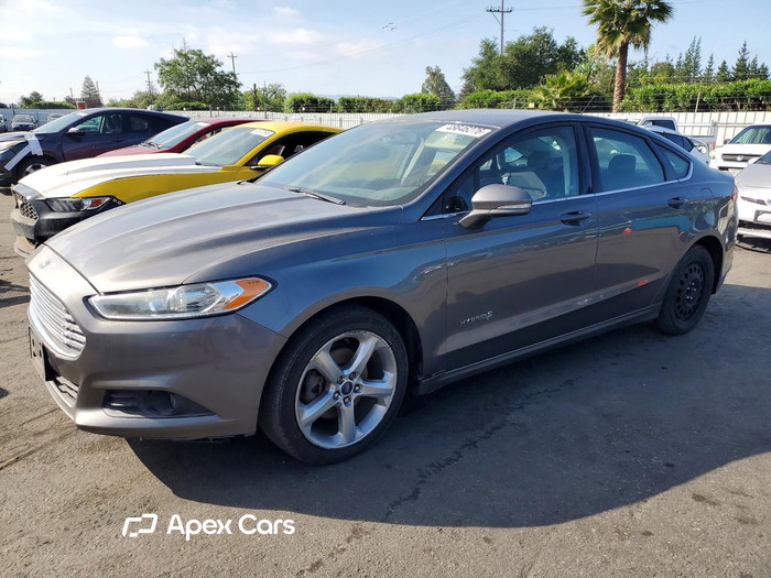 2013 Ford Fusion - Image 1 of 5