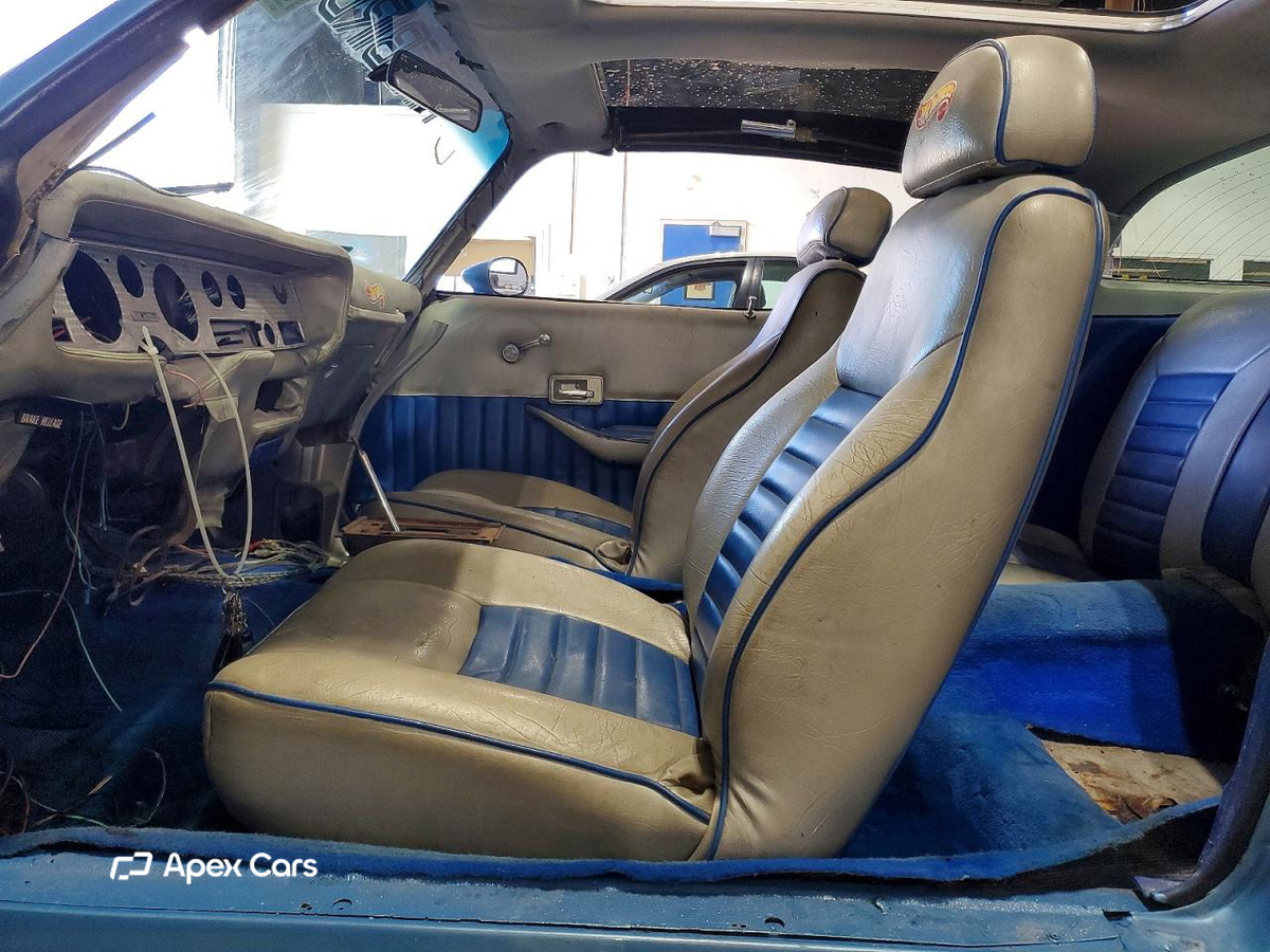 Pontiac  1977