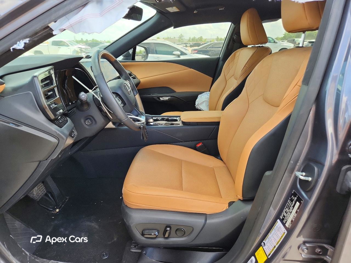 Lexus RX 2023