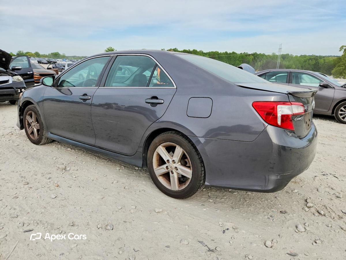 Toyota Camry 2012
