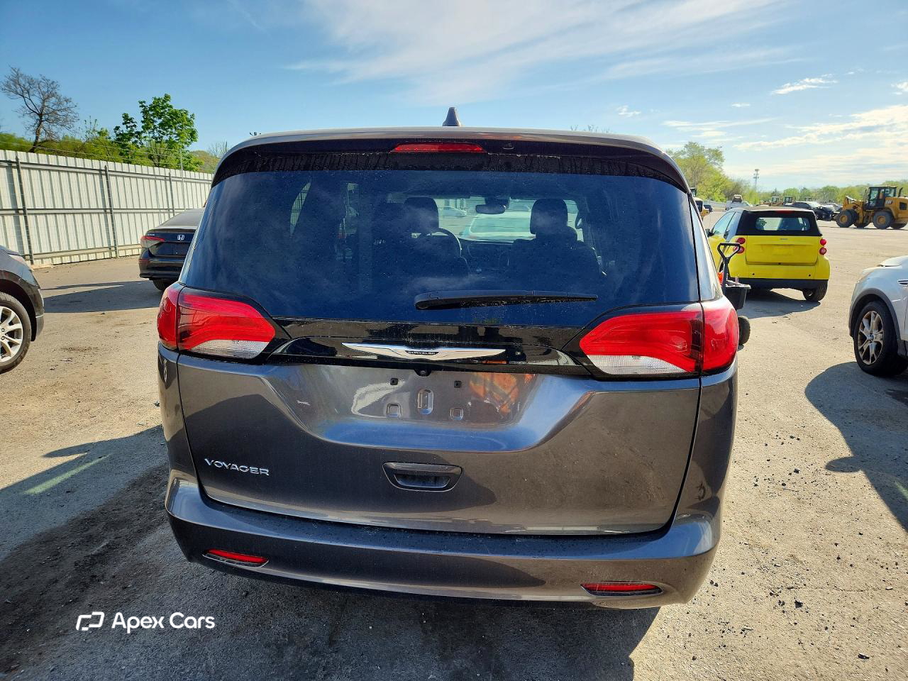 Chrysler Voyager 2023