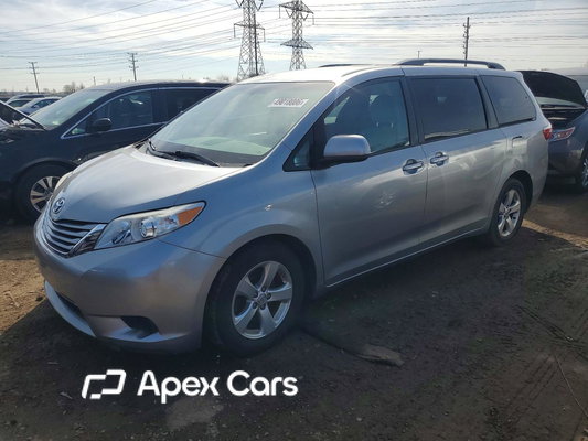 Toyota Sienna 2015 - Image 1 of 13