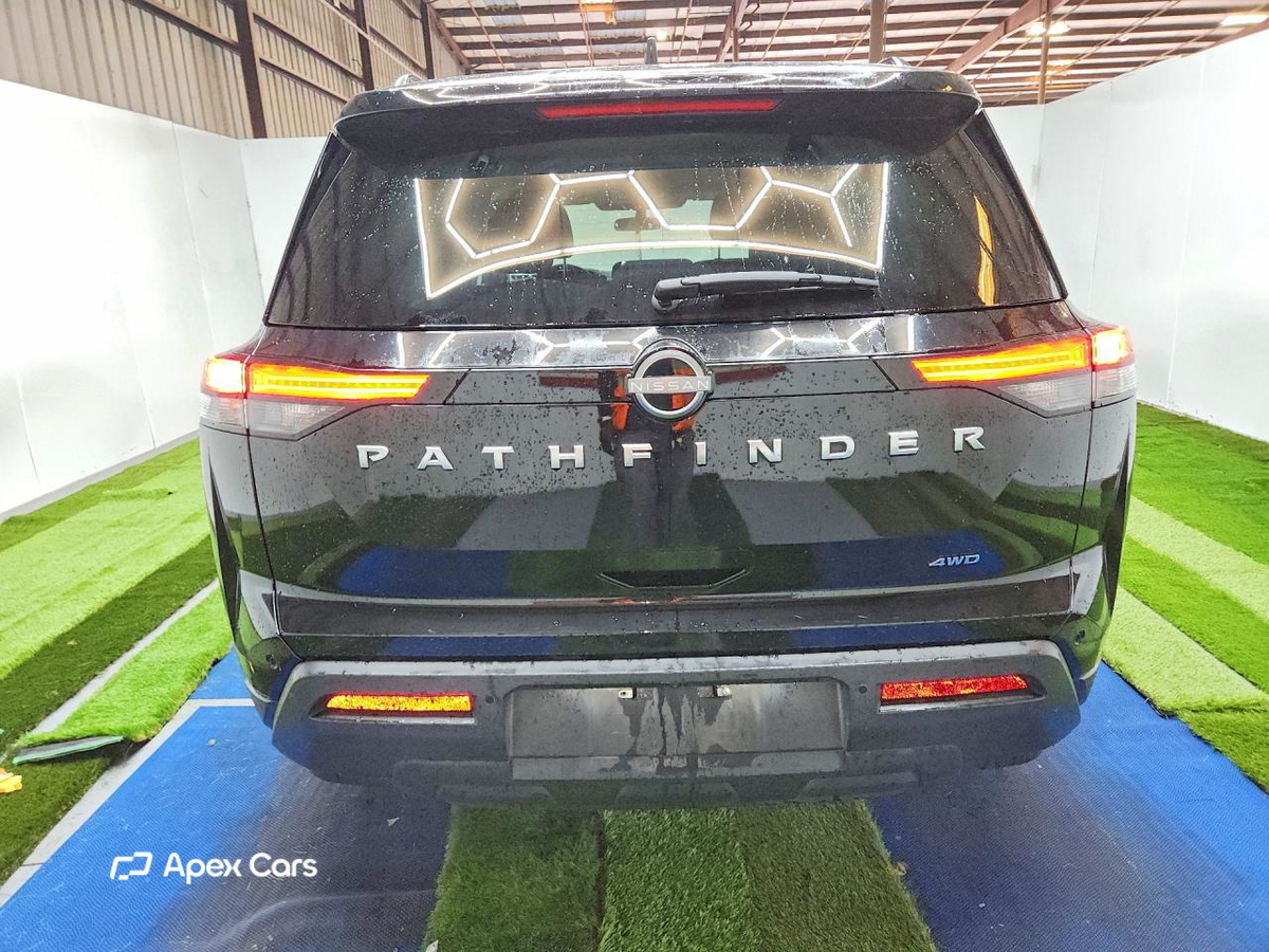 Nissan Pathfinder 2025