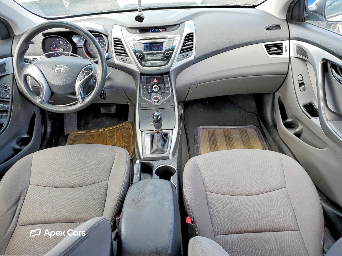 Hyundai Elantra 2016