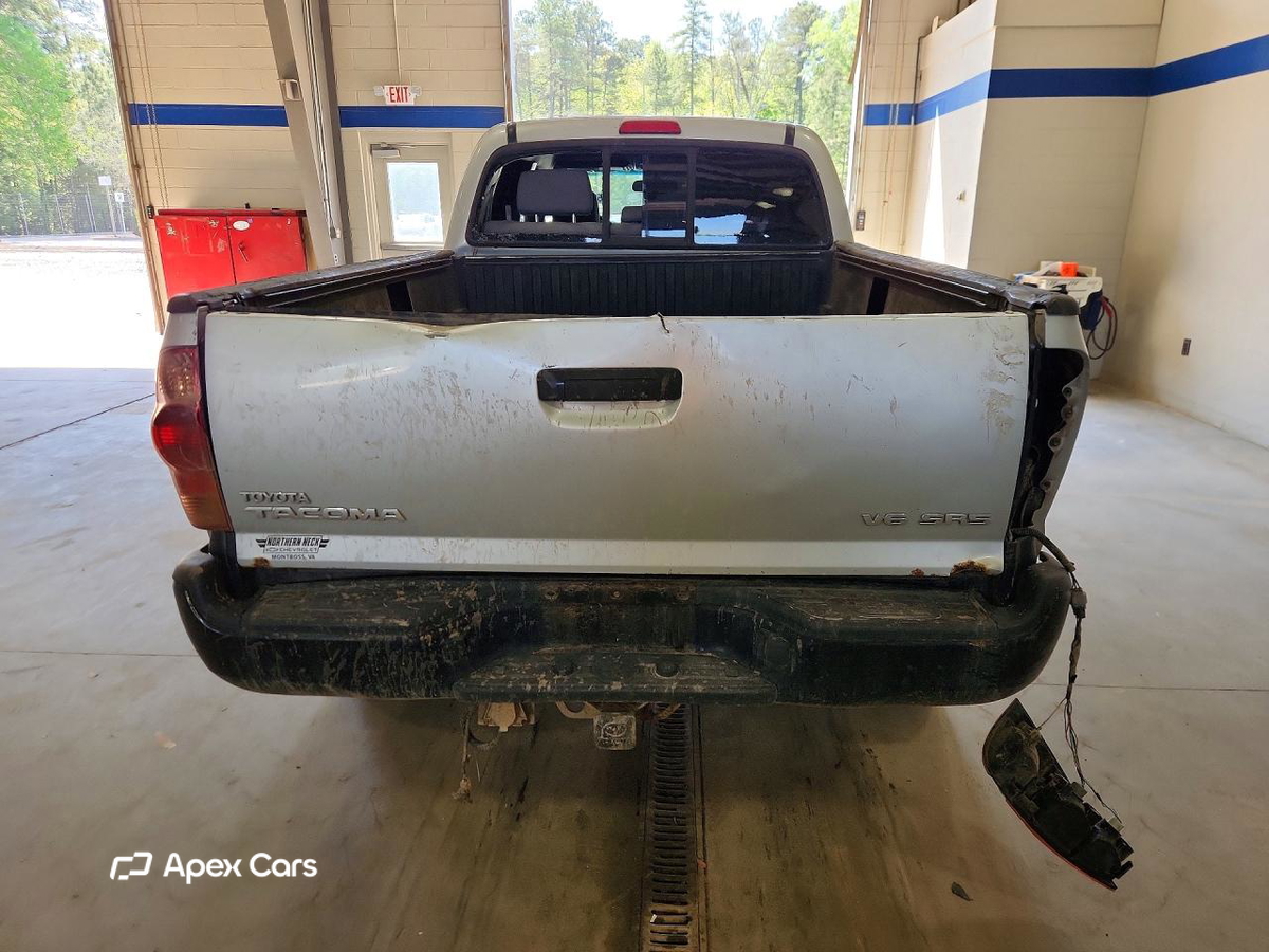 Toyota Tacoma 2005