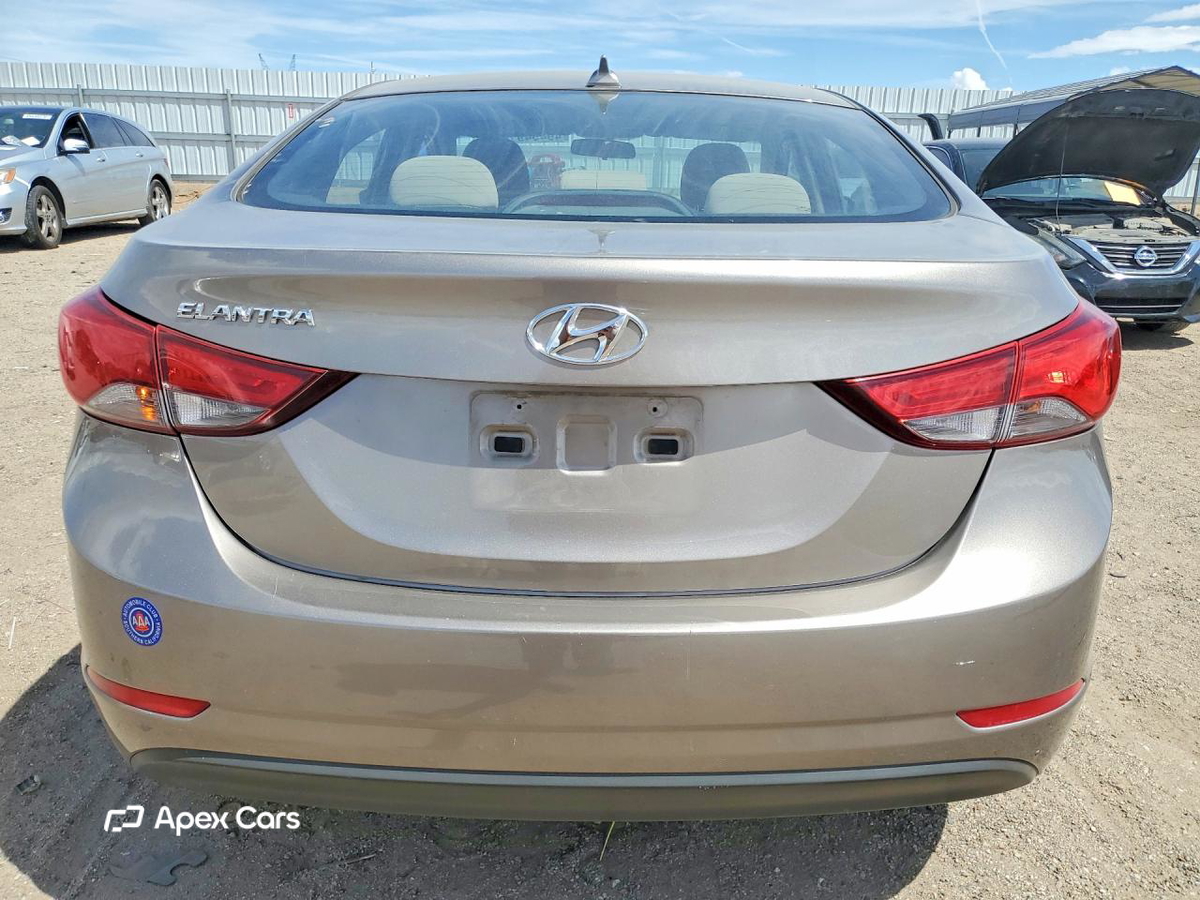 Hyundai Elantra 2016