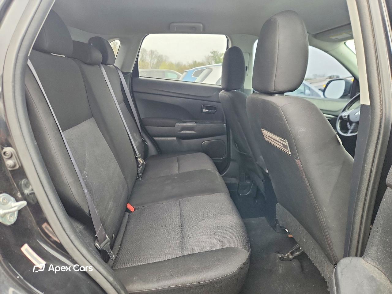 Mitsubishi Outlander 2011