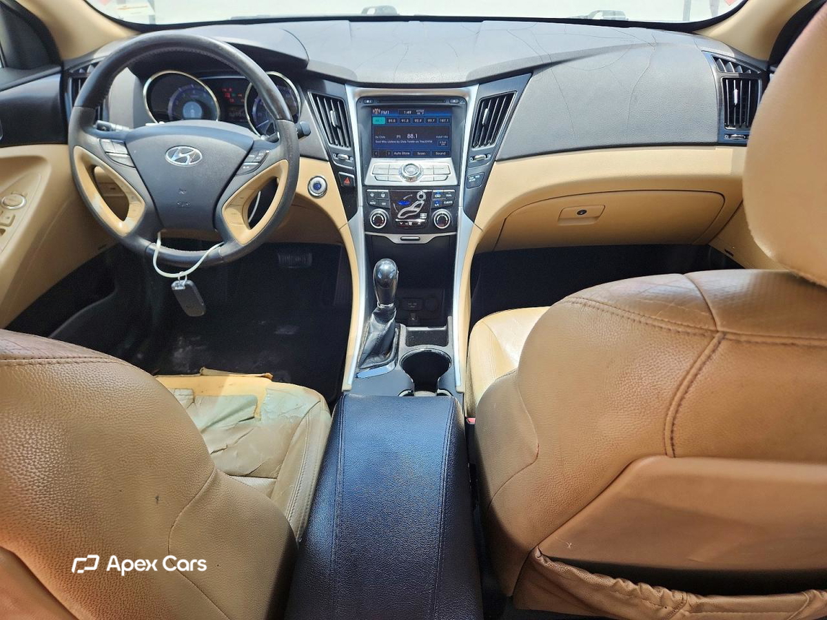 Hyundai Sonata 2012