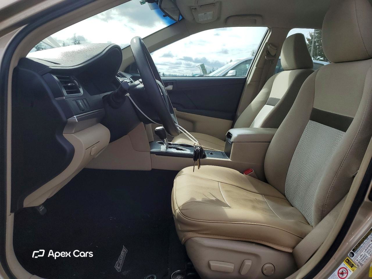 Toyota Camry 2012