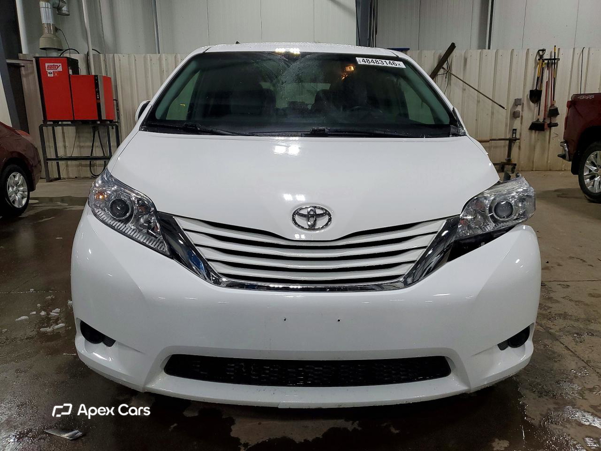 Toyota Sienna 2015
