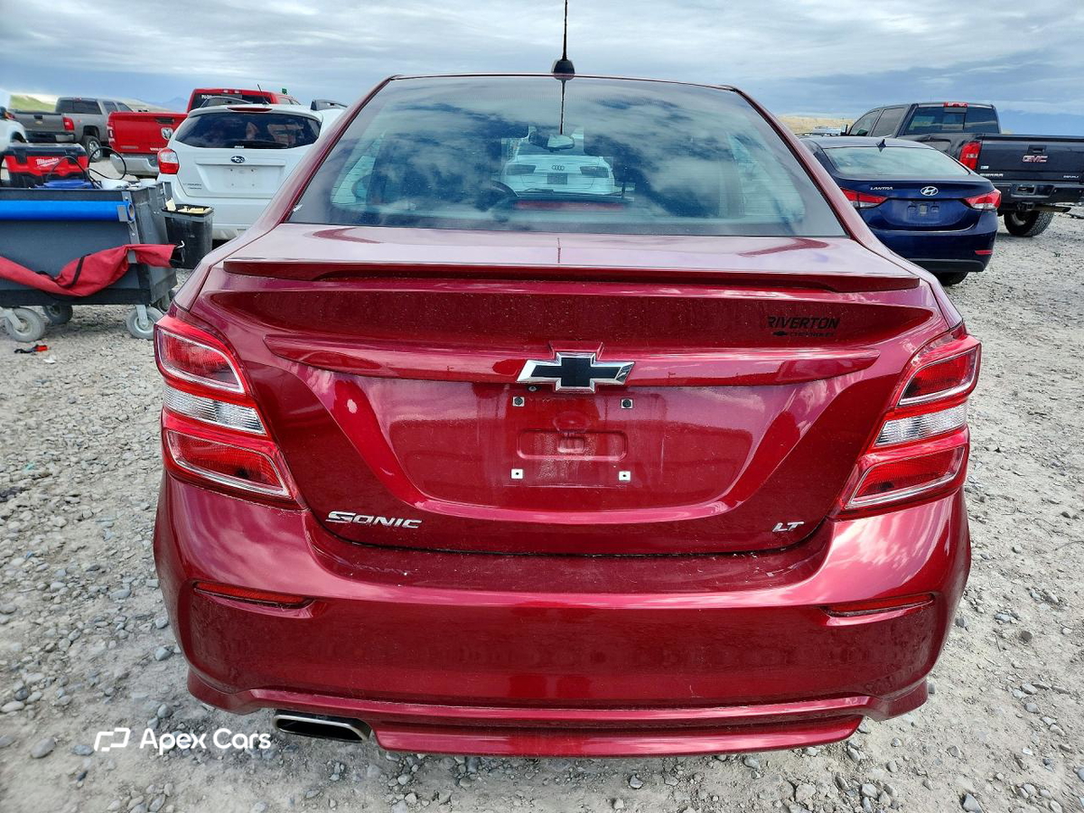 Chevrolet Sonic 2018
