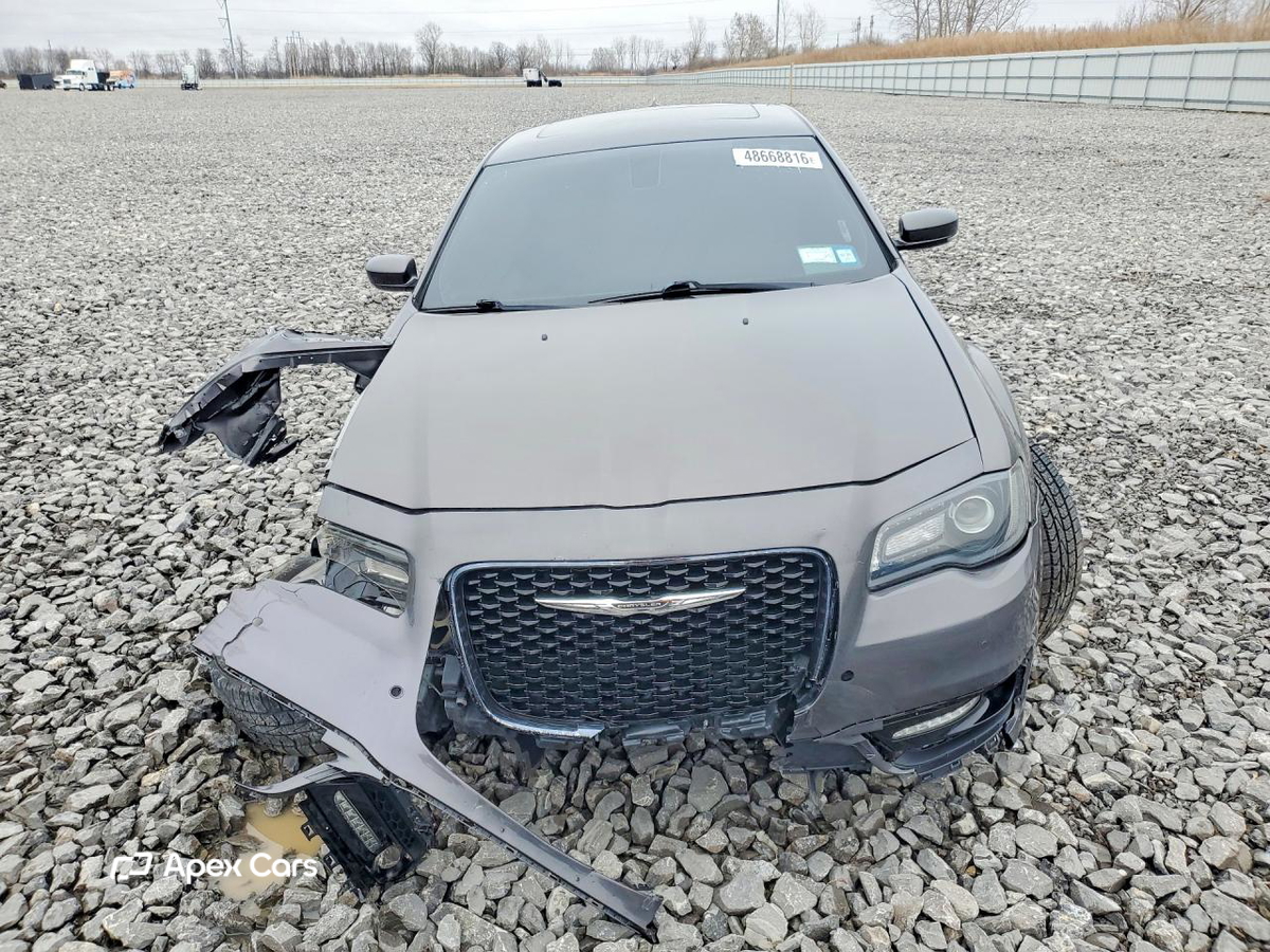 Chrysler 300 2017
