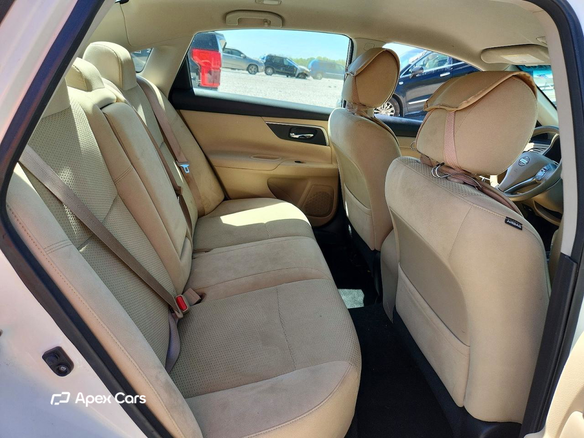 Nissan Altima 2015