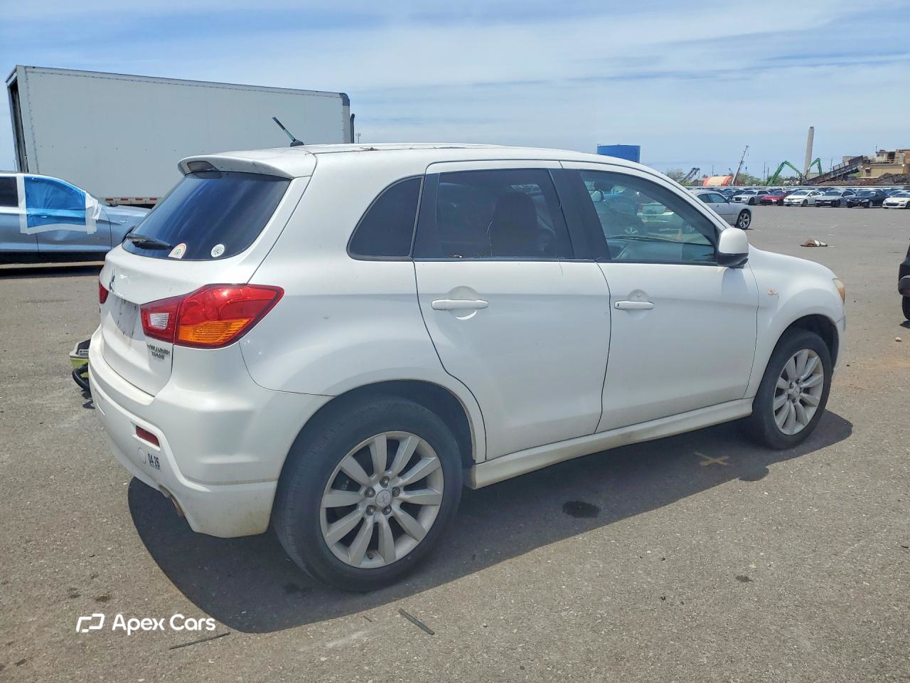 Mitsubishi Outlander 2011