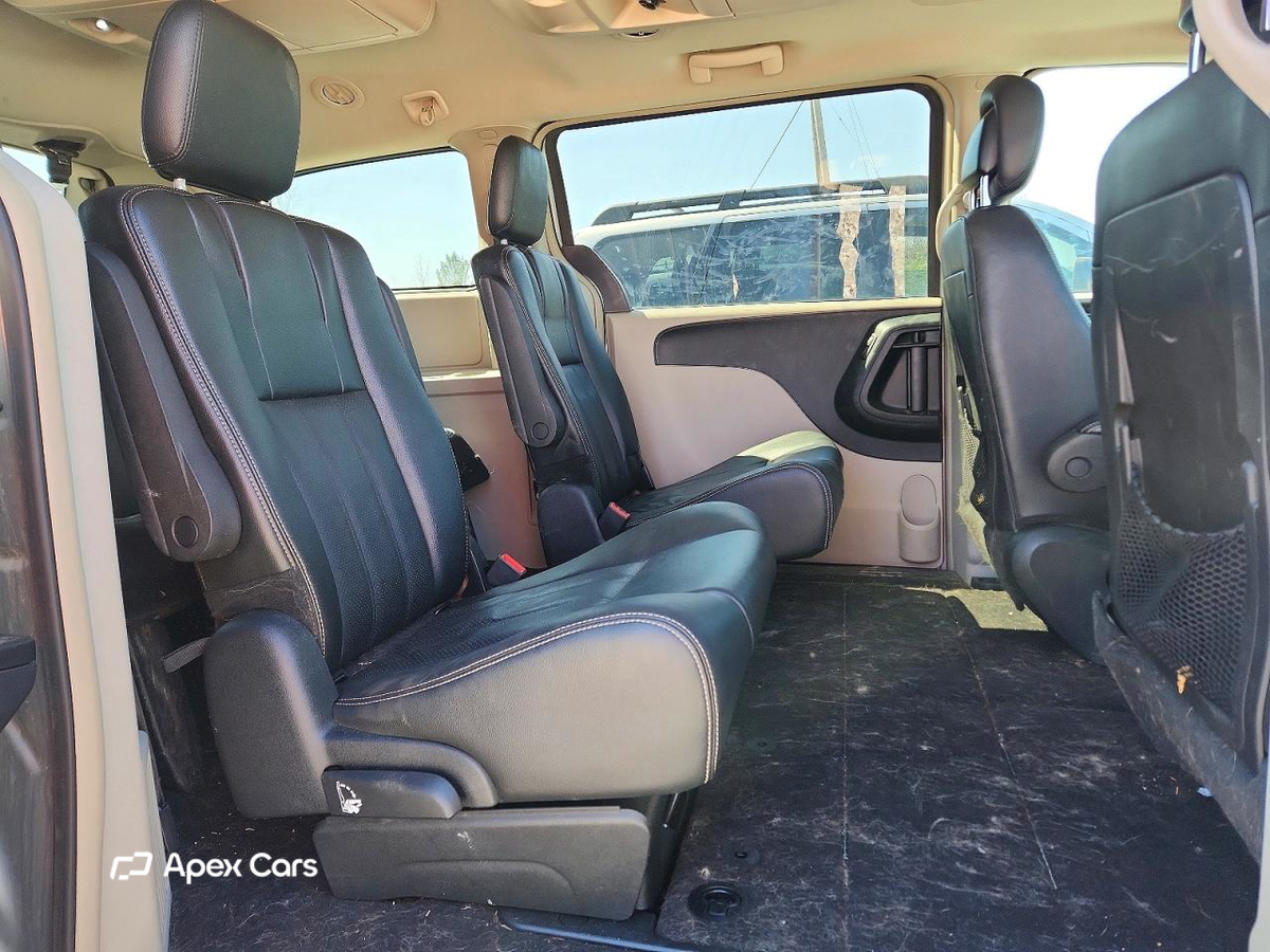 Dodge Caravan 2015