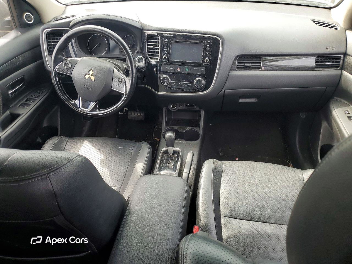 Mitsubishi Outlander 2016