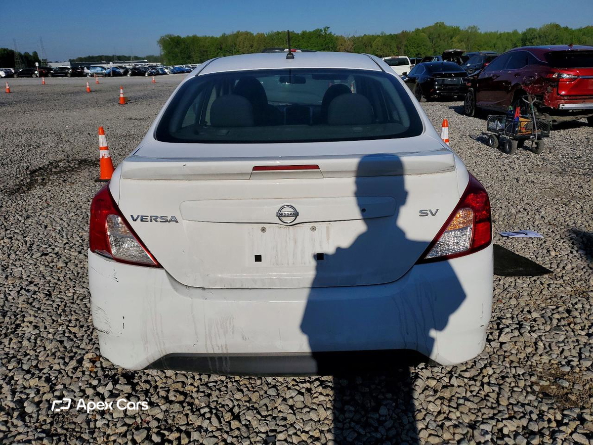 Nissan Versa 2017