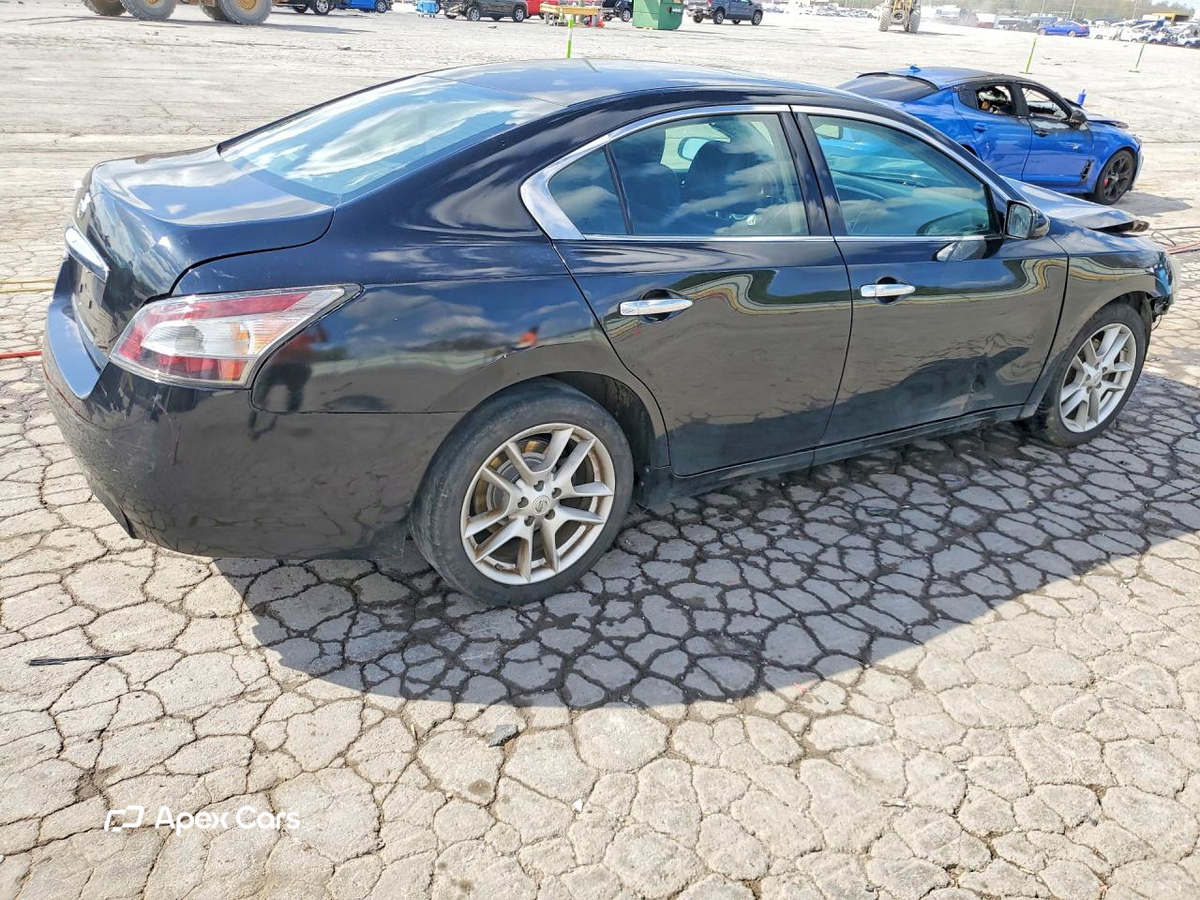 Nissan Maxima 2014