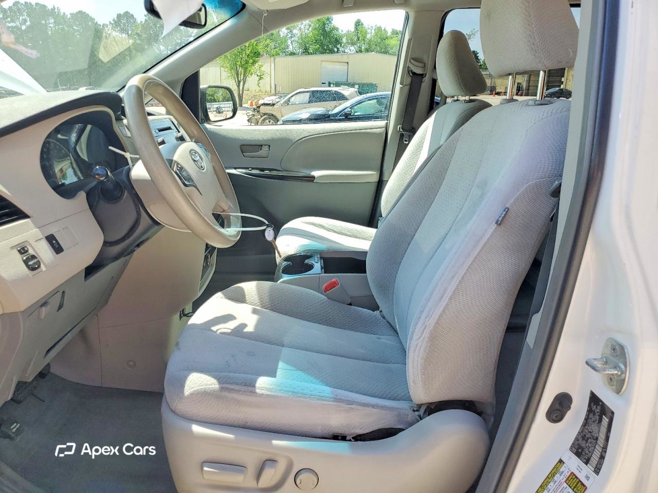Toyota Sienna 2011