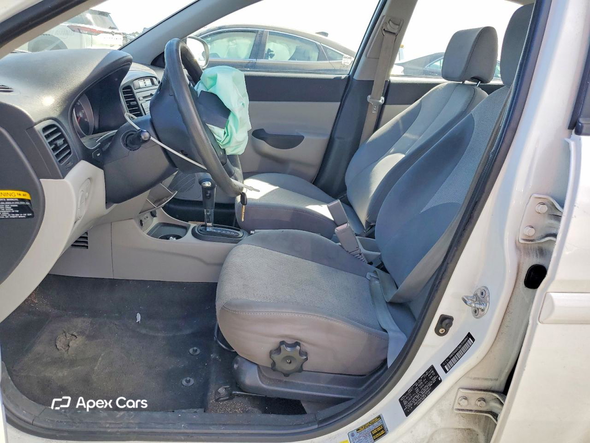 Hyundai Accent 2011