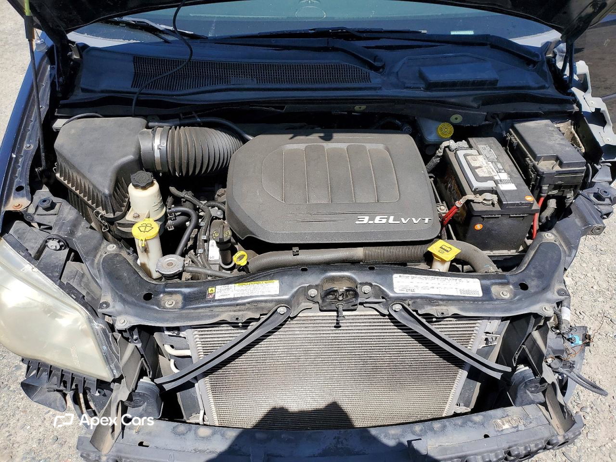 Dodge Caravan 2011