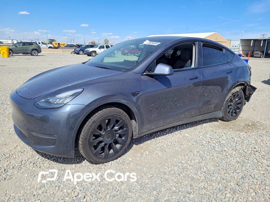 Tesla Model Y 2020 - Image 1 of 13