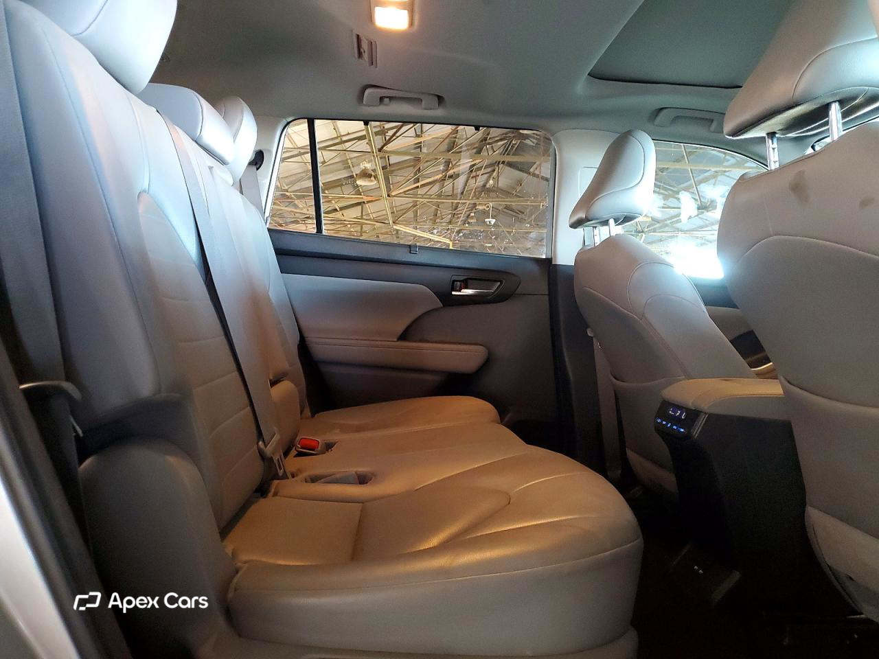 Toyota Highlander 2021