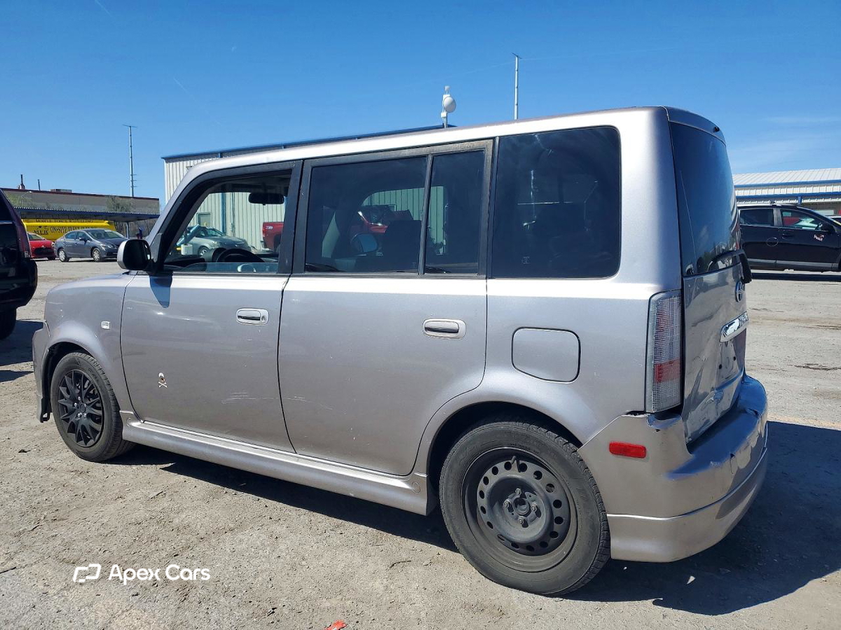 Scion xB 2005