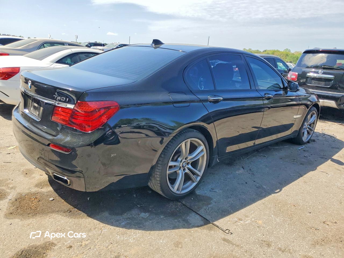 BMW Series 7 2013