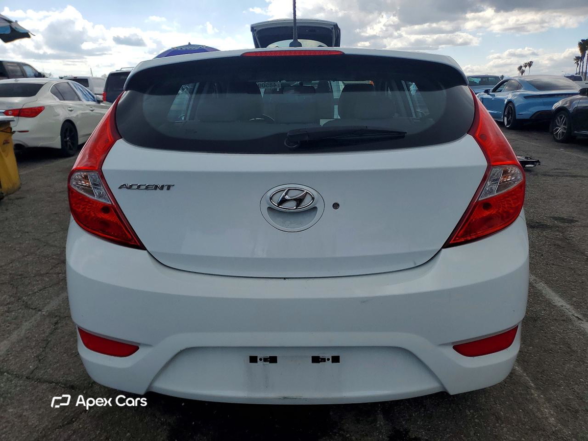 Hyundai Accent 2015