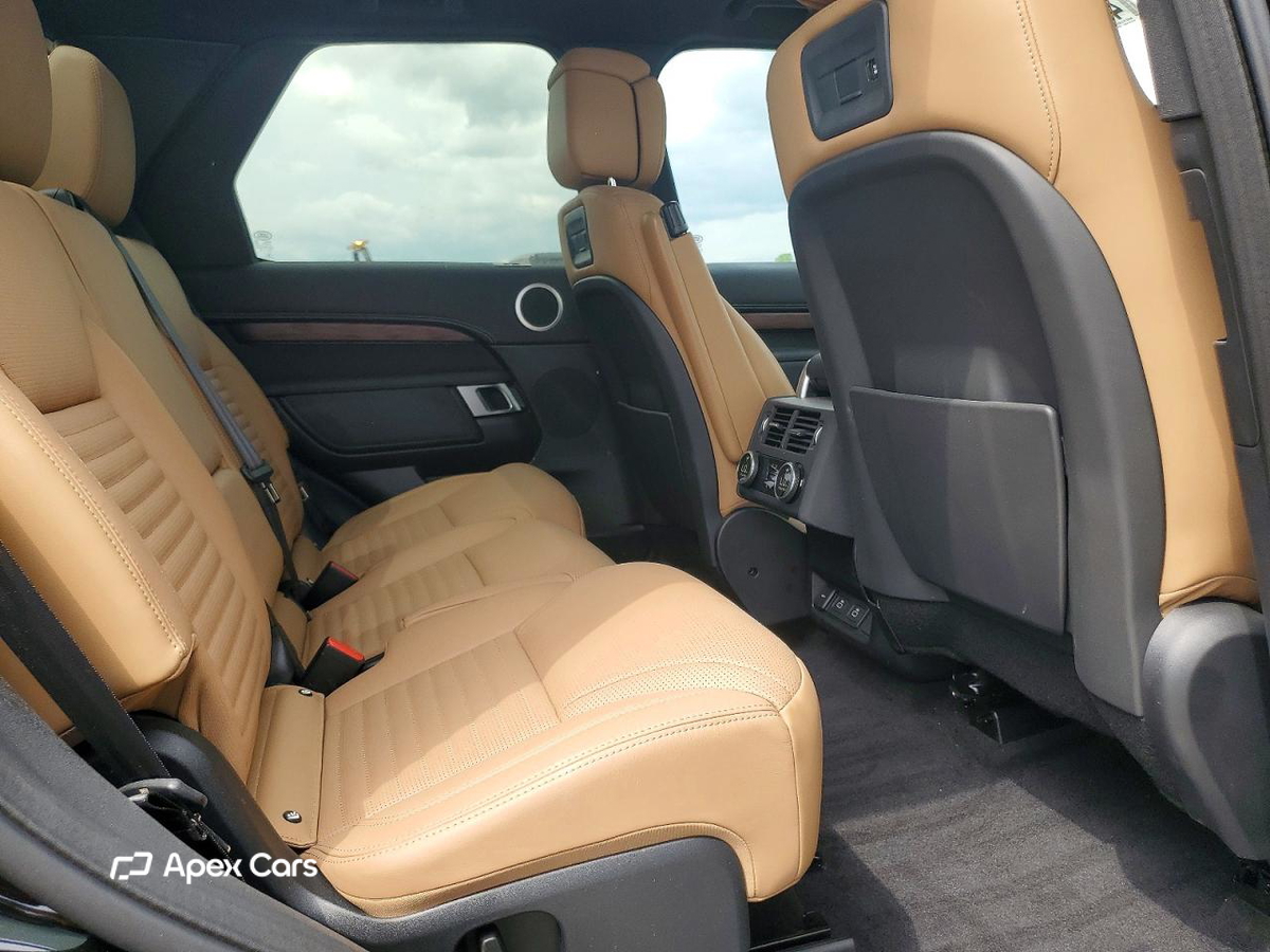 Land Rover Discovery 2025