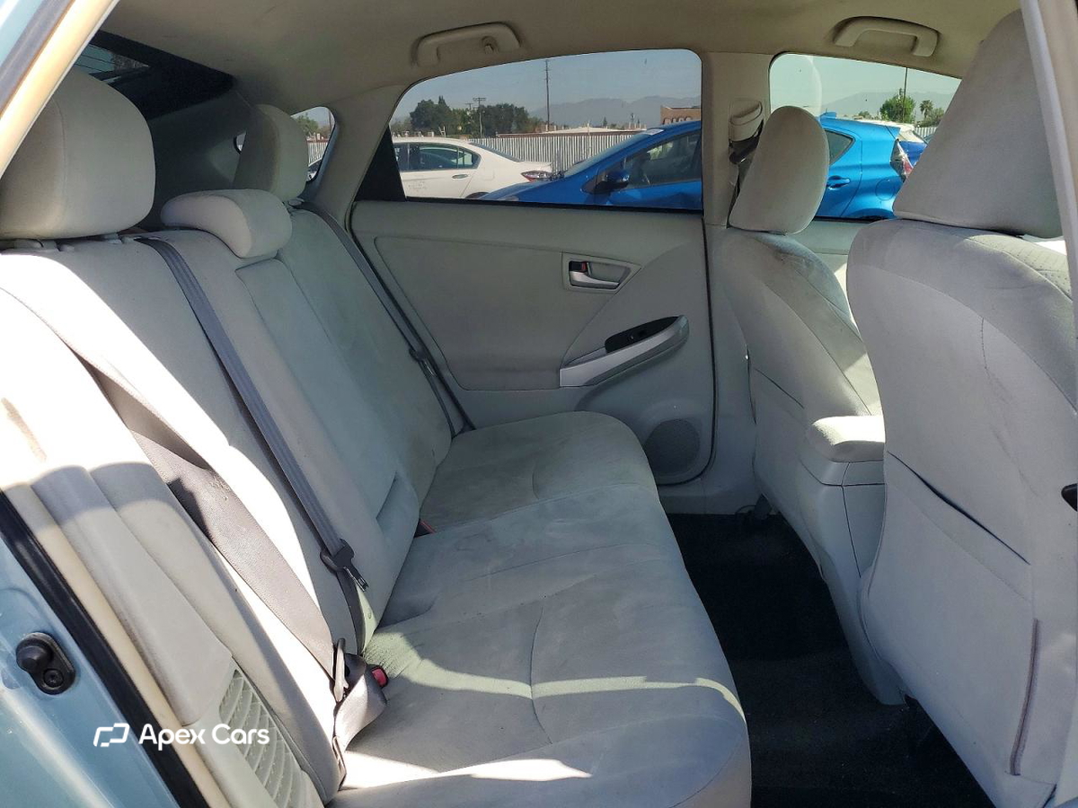 Toyota Prius 2012