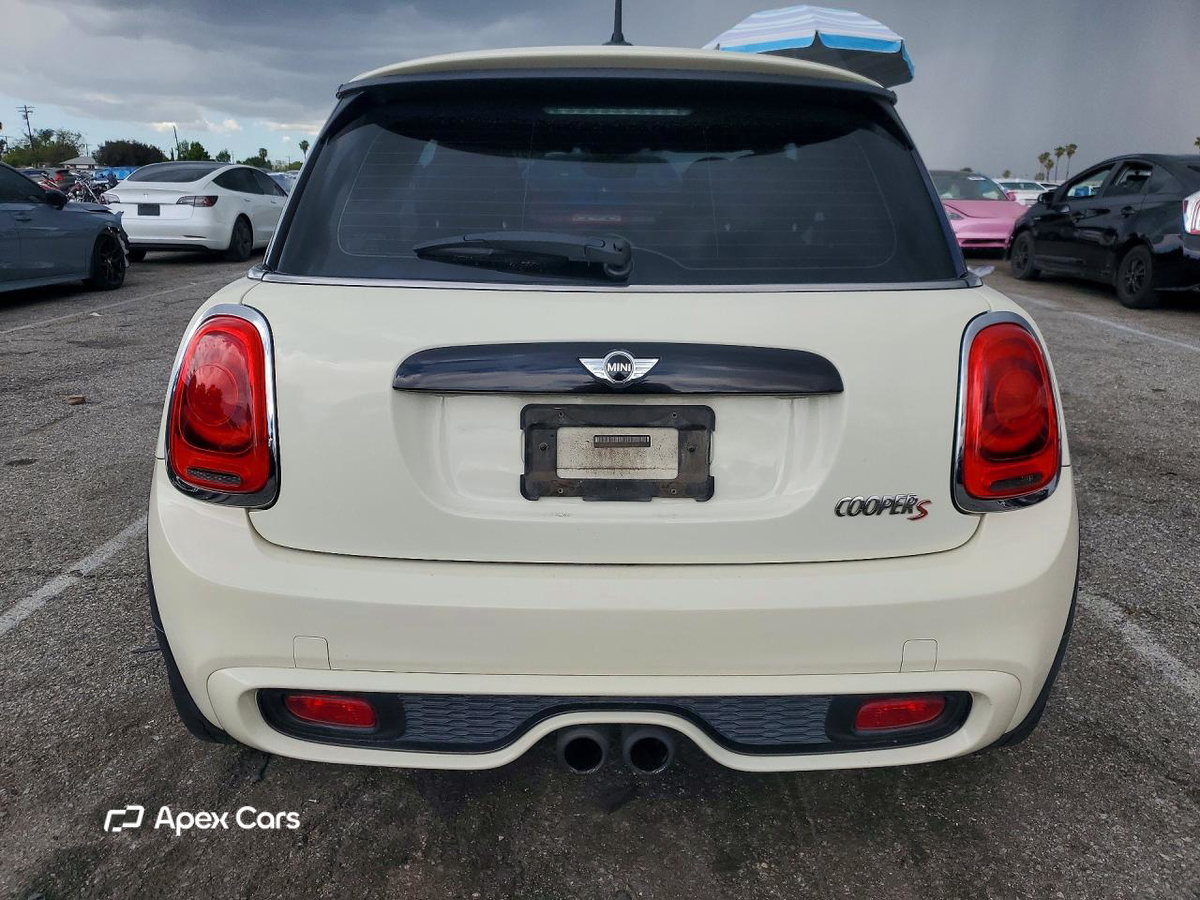 MINI Cooper 2015