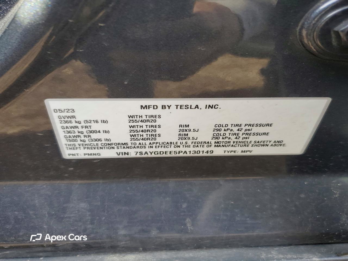 Tesla Model Y 2023