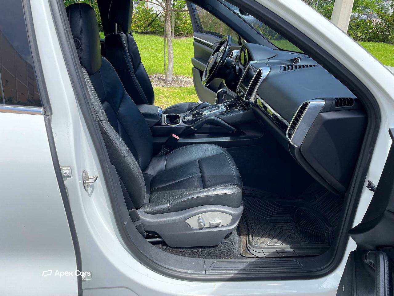 Porsche Cayenne 2014