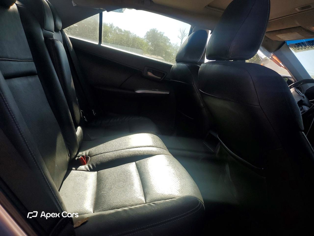 Toyota Camry 2012