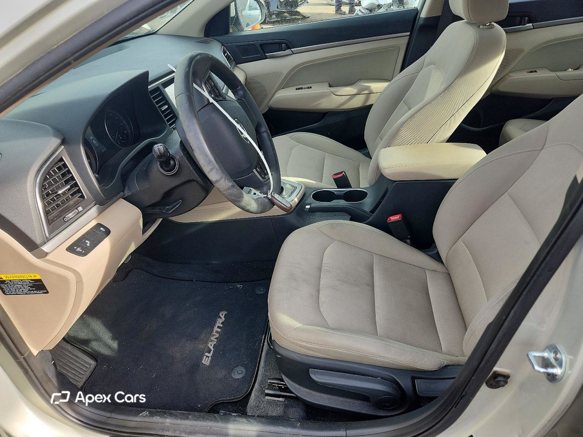 Hyundai Elantra 2017