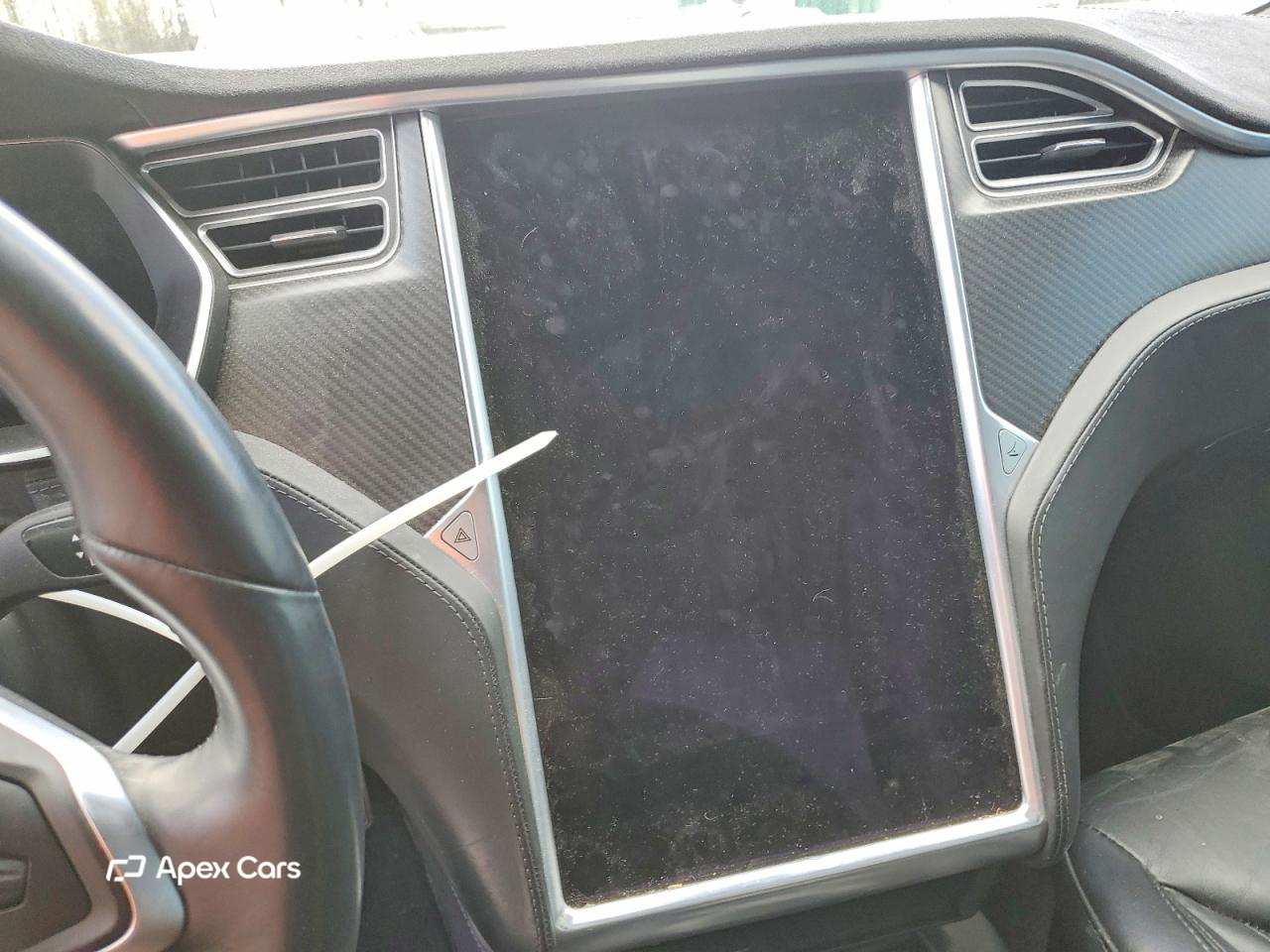 Tesla Model S 2016