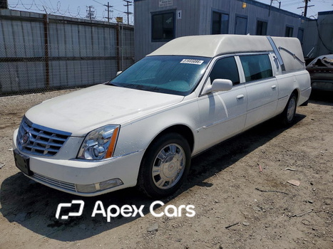 Cadillac  2009 - Image 1 of 13