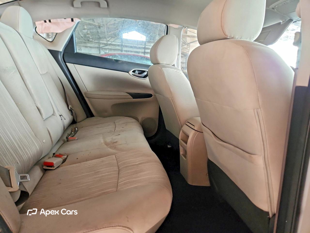 Nissan Sentra 2016