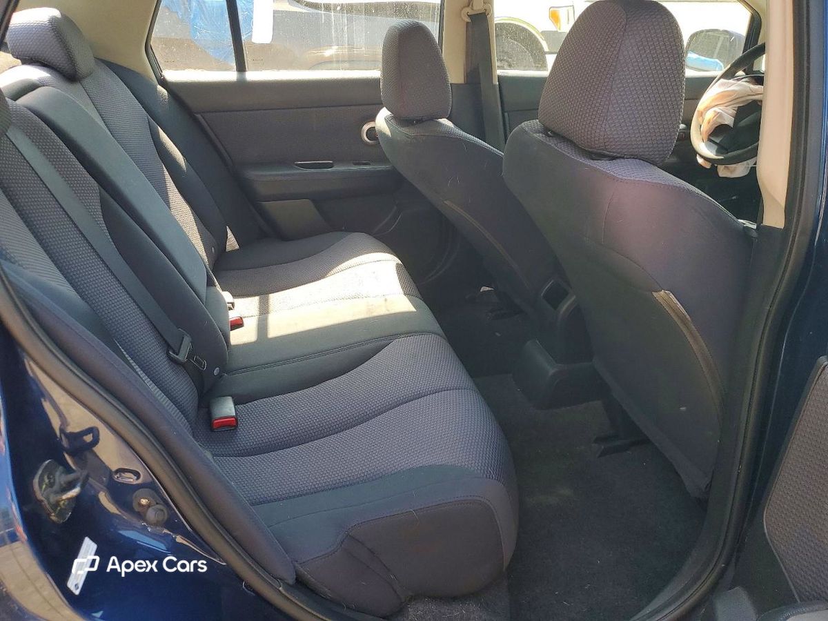 Nissan Versa 2007