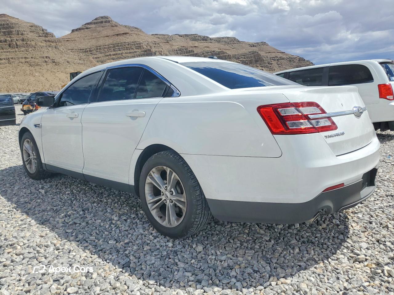 Ford Taurus 2017